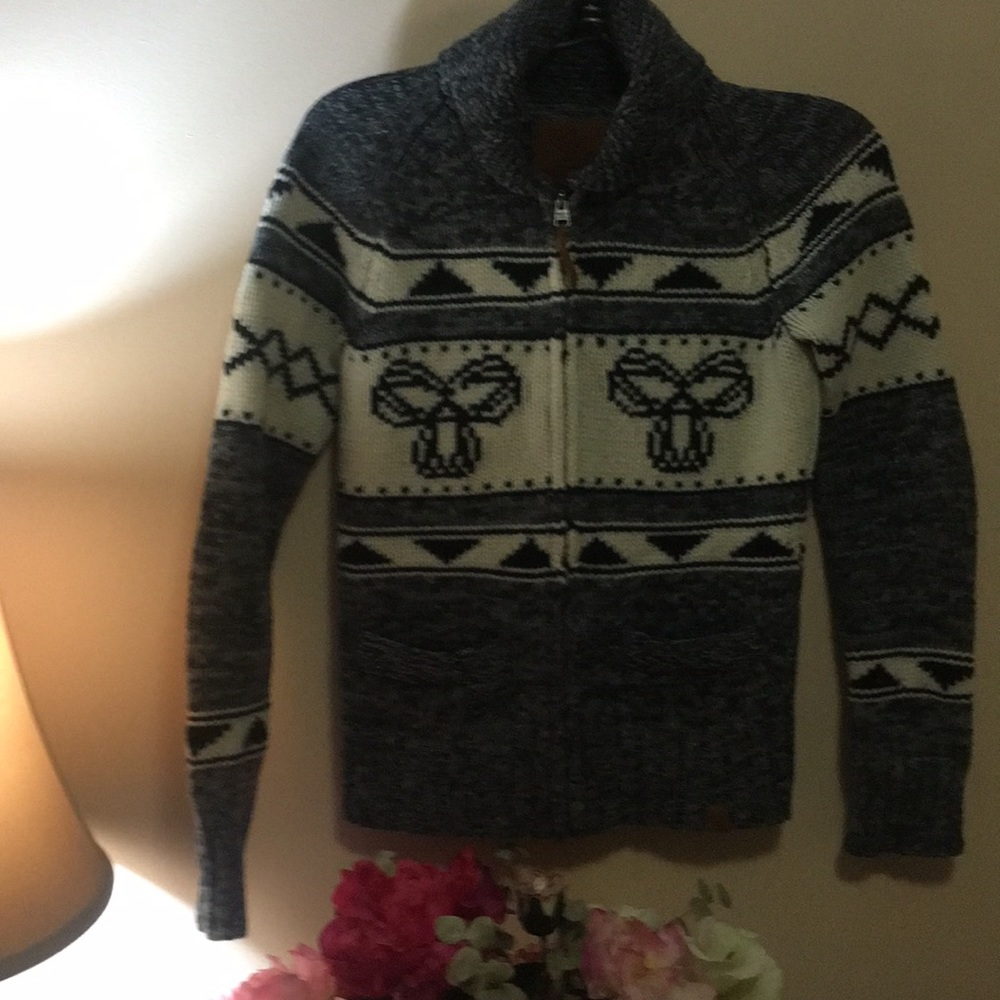 TNA lambswool signature sweater